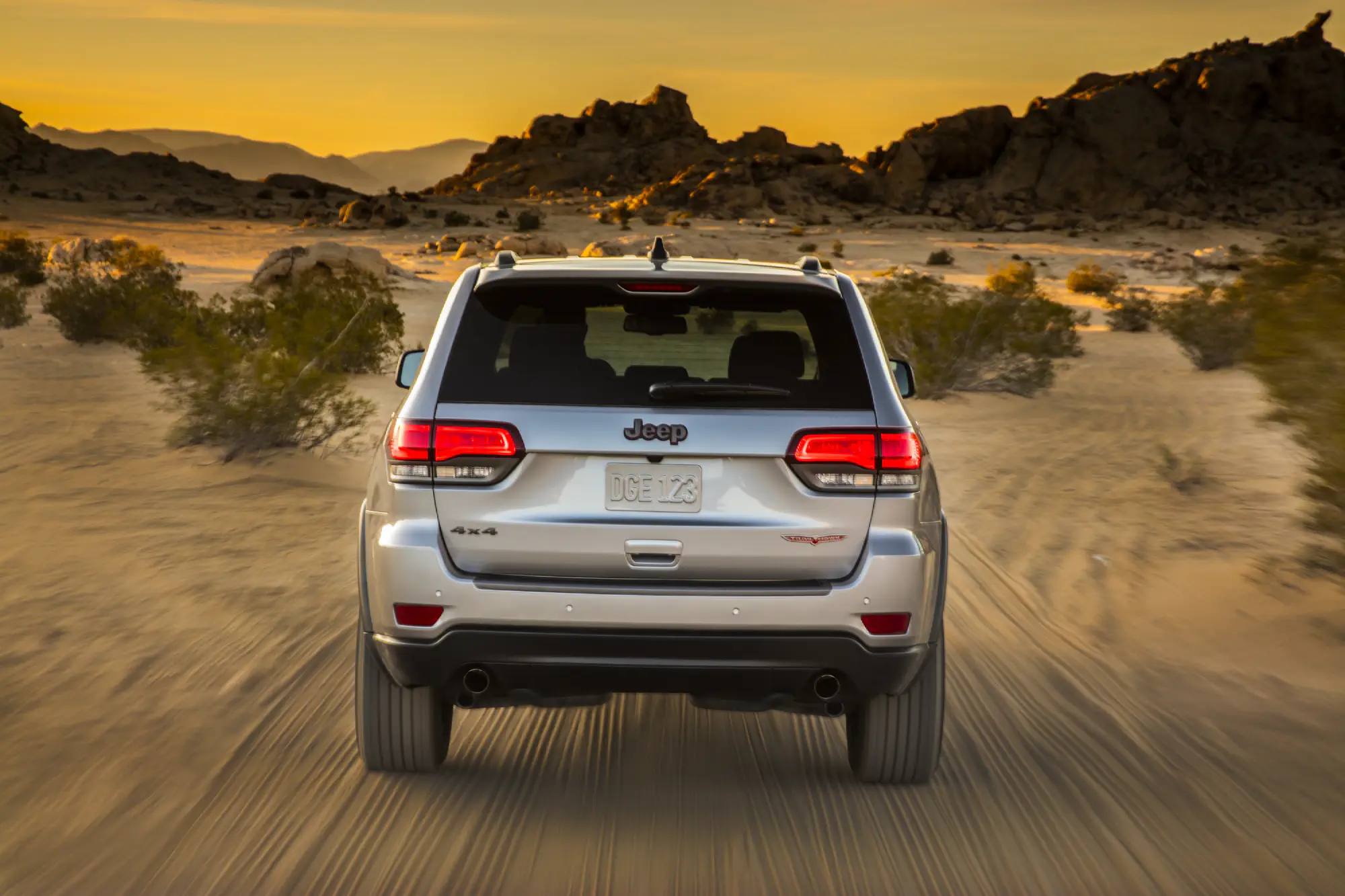 Brake Warning Lights and ABS Alerts in Jeep Grand Cherokee Vehicles